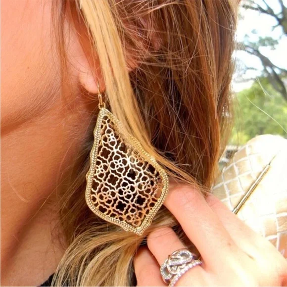 Kendra Scott Earrings Adair Gold & Rose Gold Drop Style For Pierced Ears - Picture 8 of 9